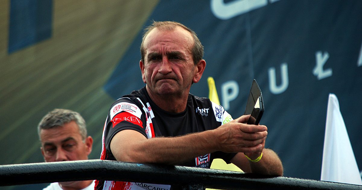 Licencja nadzorowana w czterech klubach. Czy kibice mają powody do obaw?