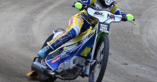 Stal najlepsza w Lesznie! Zawodnik gospodarzy z kompletem (wideo)