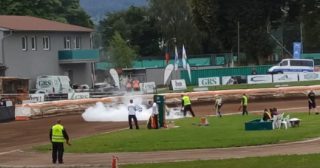Niebezpiecznie na IME! Motocykl reprezentanta Polski stanął w płomieniach! (wideo)