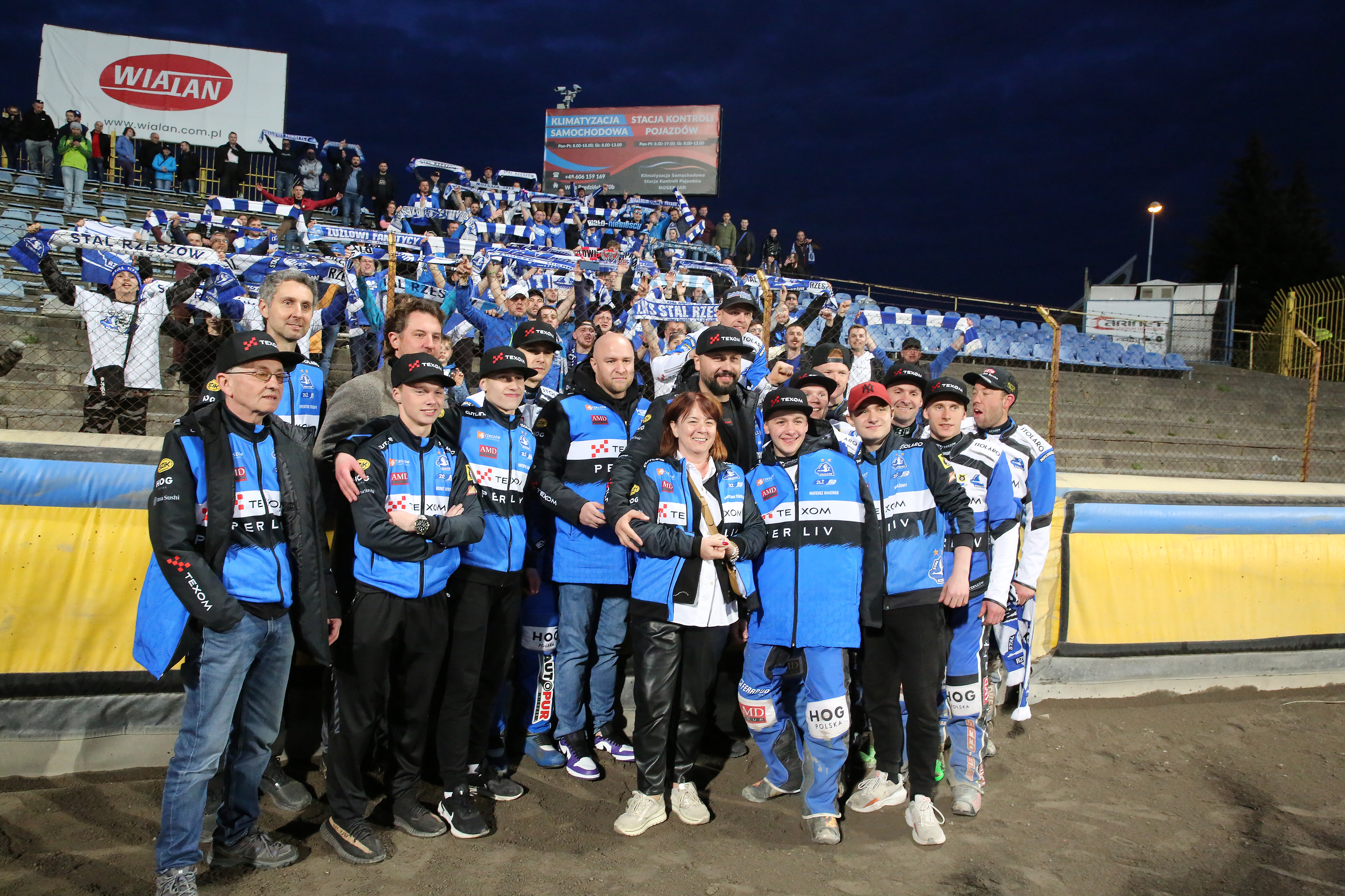 Kluby to bezczelni zdziercy? Sprawdzamy aferę sparingową