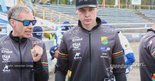 Pirat na pokładzie! Fantastyczna prezentacja żużlowca (WIDEO)