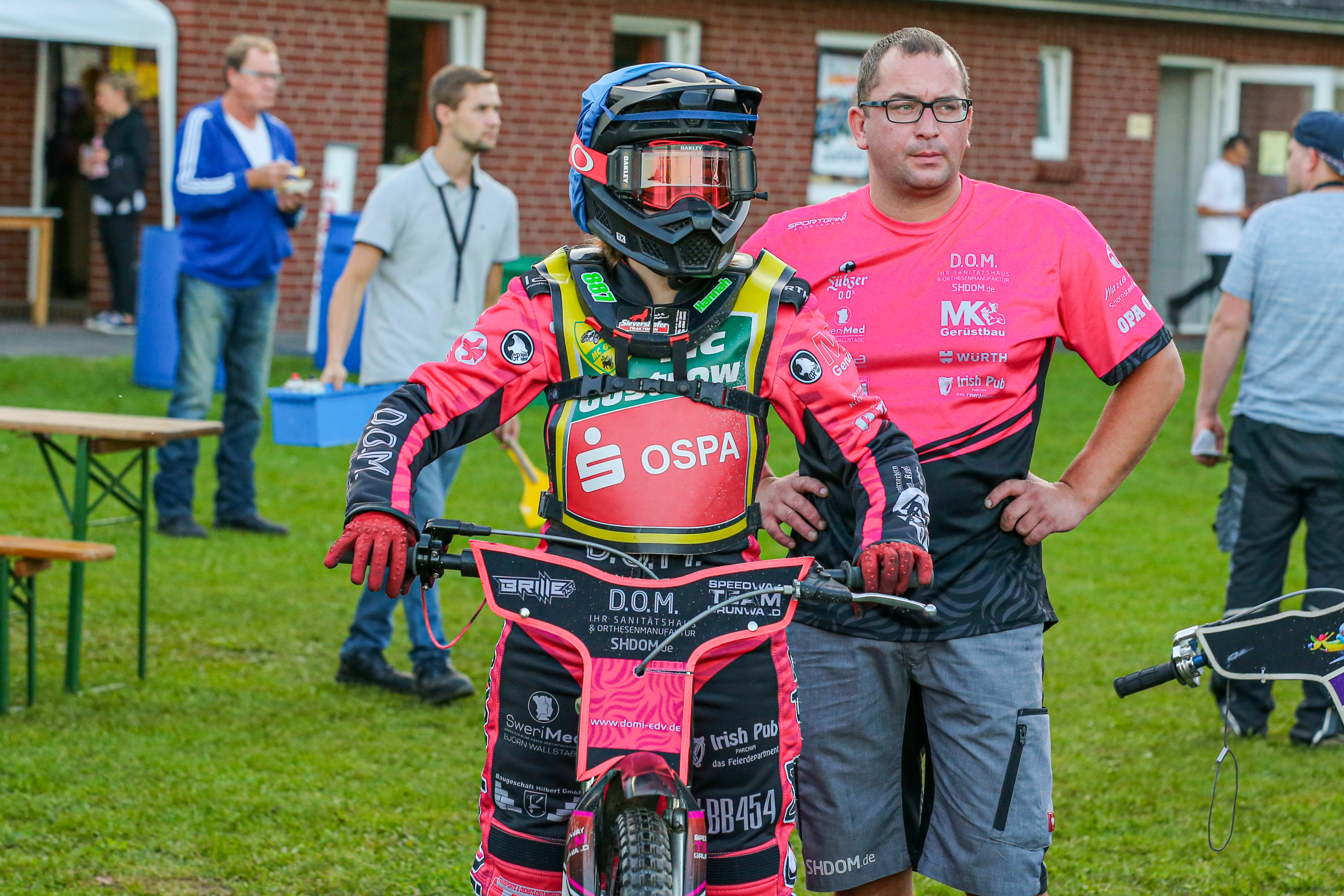 Trzy kontrakty w klubie z Krajowej Ligi Żużlowej!