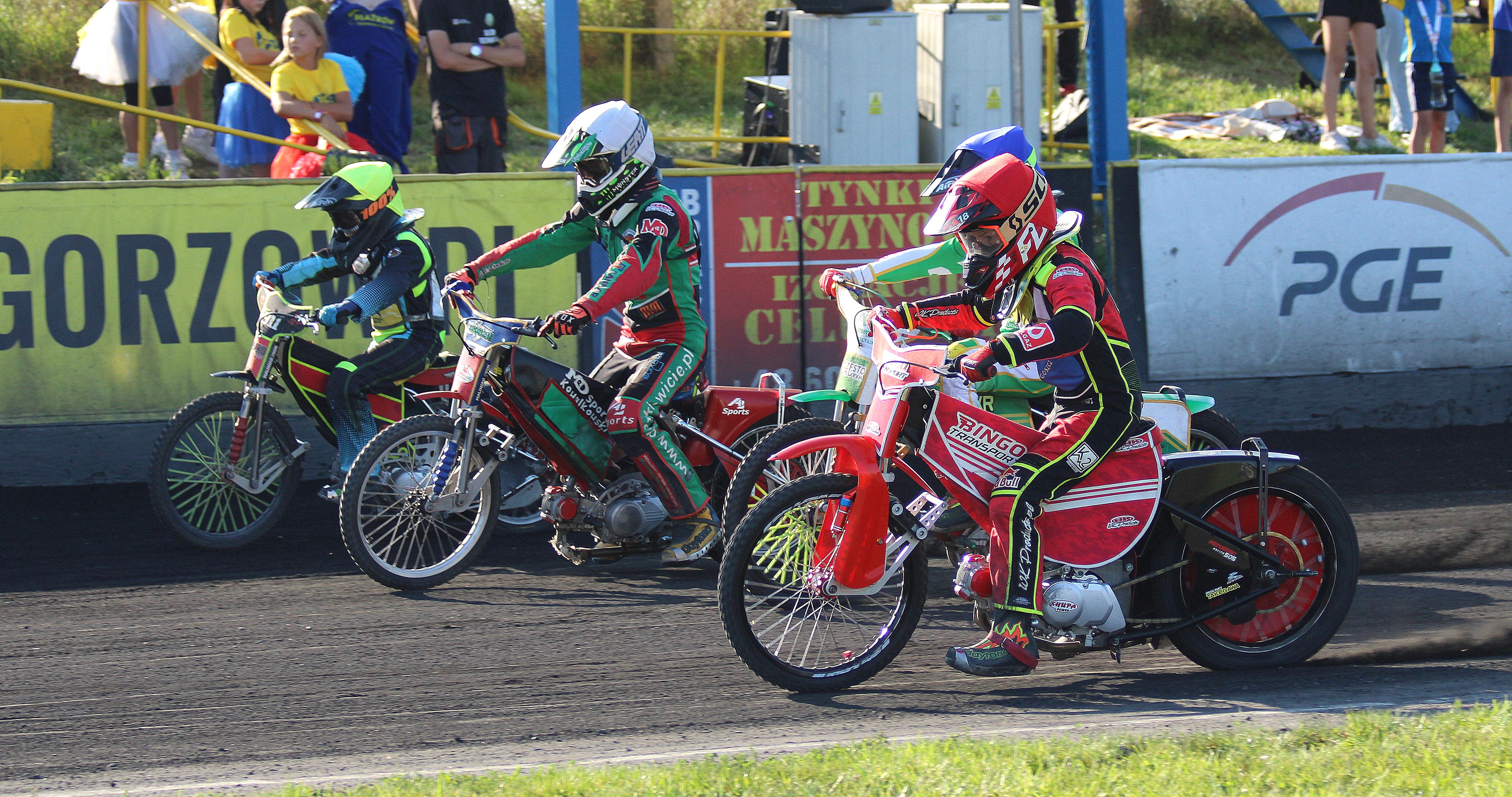 Fatalny wypadek w Rzeszowie! Dwóch juniorów nie zdolnych do dalszej jazdy