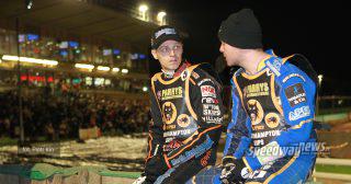 Przegrali kolejne derby. Były zawodnik Startu ratuje mecz