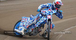 Harendarczyk wygrywa w Rzeszowie. Dwóch zawodników w szpitalu