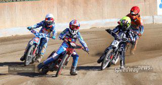 Nowe technologie w żużlu: jak analiza danych wpływa na ustawienia motocykla i decyzje podczas meczu