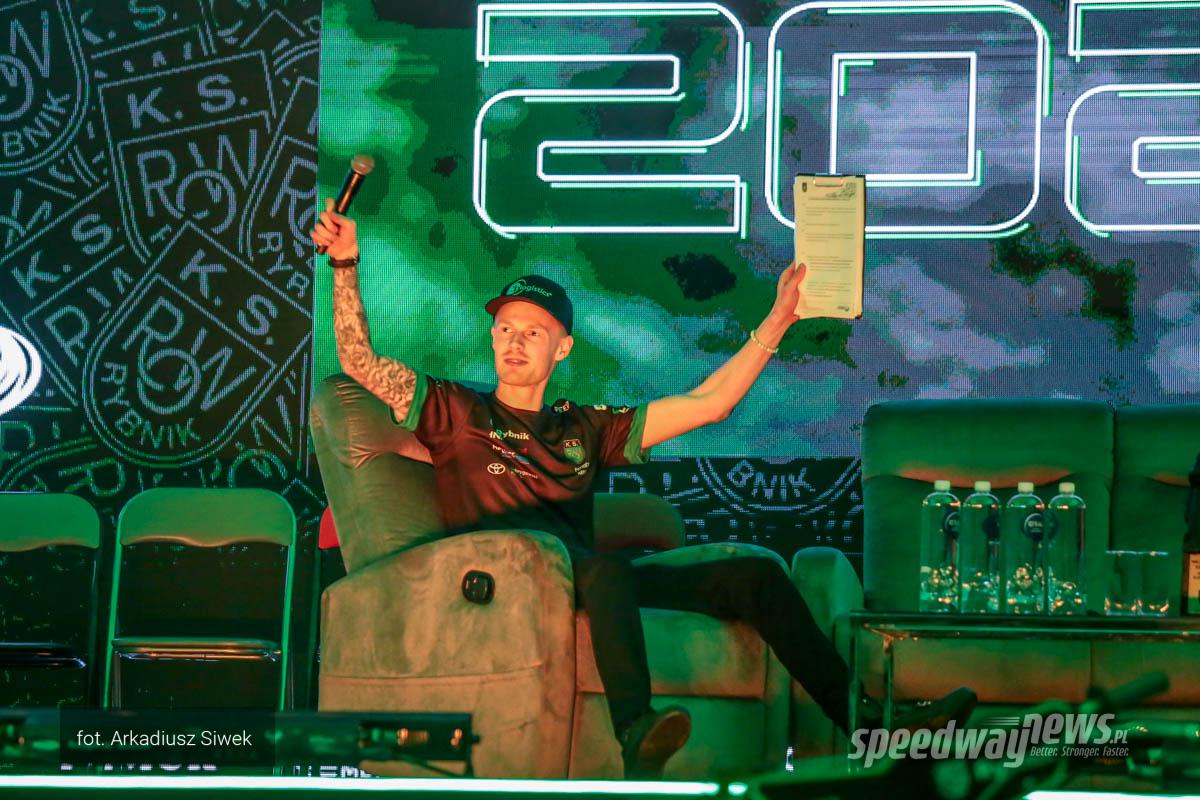 Oficjalnie: Hansen znalazł nowy klub! Tu ma szanse się odbudować