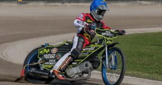 Skandal! Zerwał taśmę, a sędzia puścił bieg