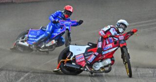 Ogromny ścisk w tabeli. Kto powalczy o awans a kto będzie bronił się przed spadkiem?