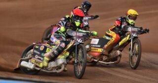 Czy ktoś zagrozi Królowi? Ekspert nie ma wątpliwości