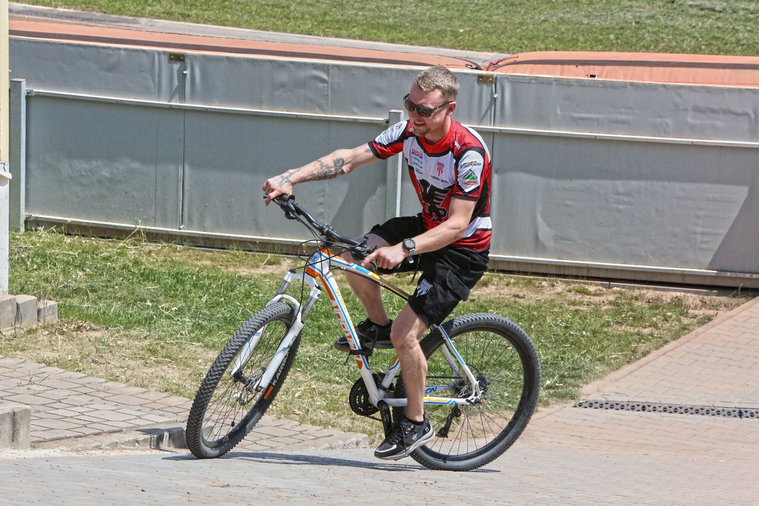 Pokazał kilka różnych twarzy. Pomoże spełnić cel w kolejnym sezonie?