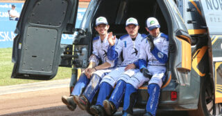 Lewiszyn korzysta z okazji. To trzecie nazwisko w obsadzie