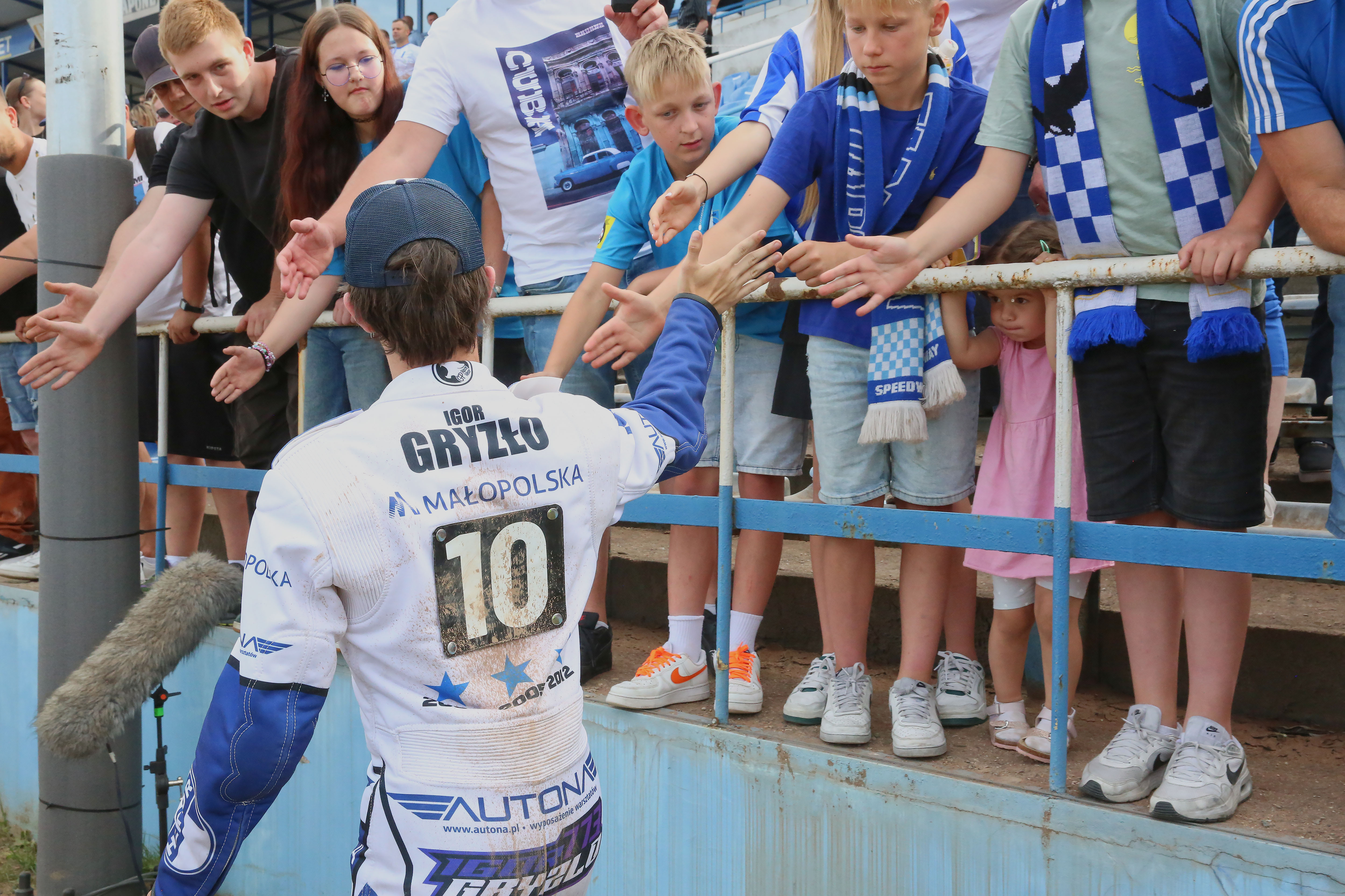 Heleniak wskazał im drogę. Młodzieżowiec szuka klubu