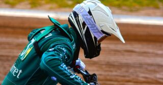 Gospodarze wyrwali zwycięstwo w ostatnim biegu! Świetny Pawlicki