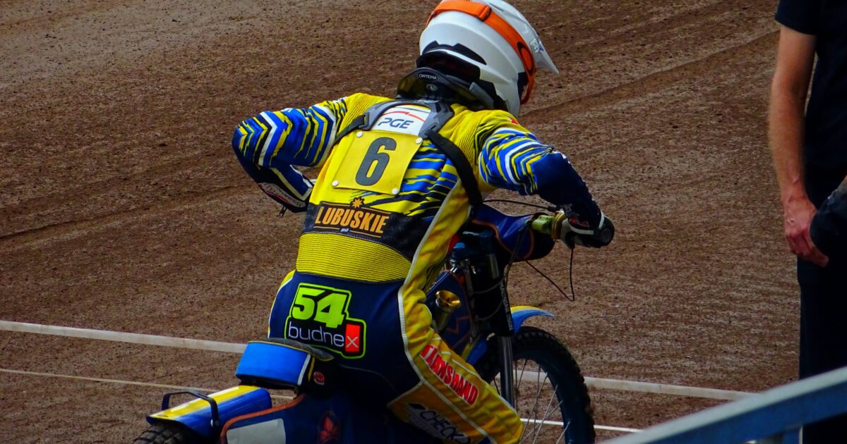 Potężny występ wychowanka Stali. Gospodarze rozjechali rywali