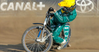 Odchodzi do lokalnego rywala! Transfer potwierdzony