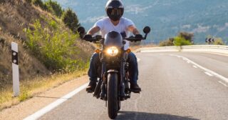 Jakie opony do motocykla turystycznego wybrać? 5 modeli na dalekie trasy