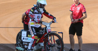 Cichy bohater finału nie zmienia klubu