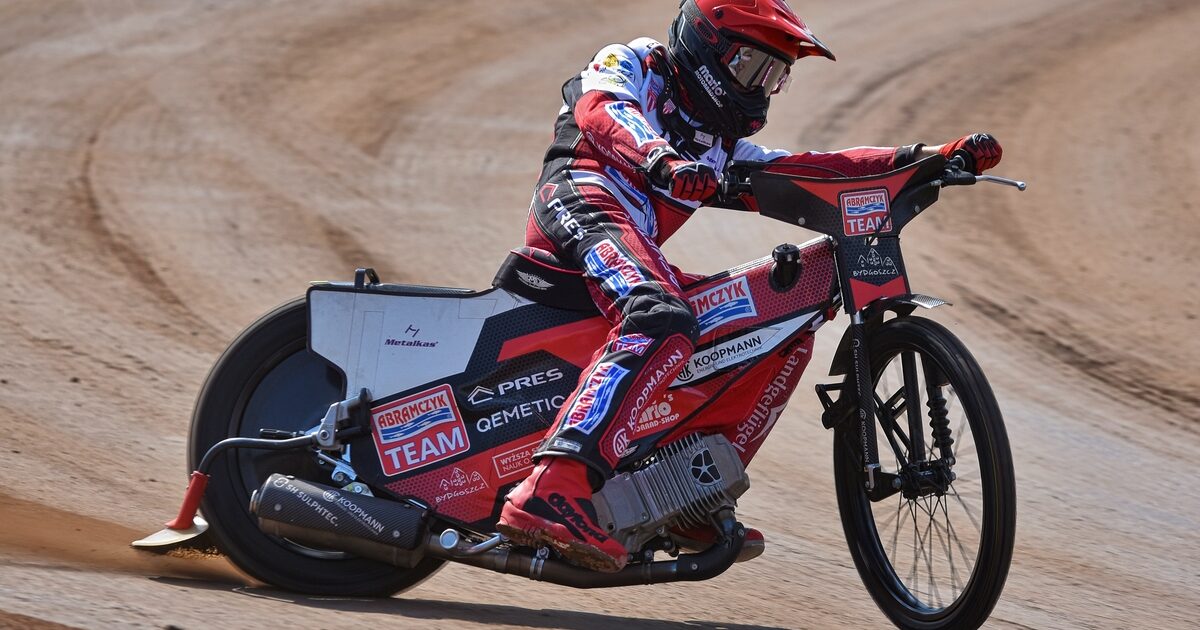 Groźny upadek w Toruniu! Zawodnik Polonii nie wyjechał do powtórki