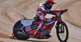 Groźny upadek w Toruniu! Zawodnik Polonii nie wyjechał do powtórki