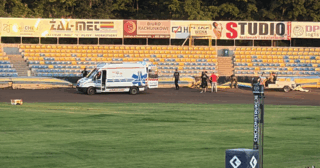 Kolejny karambol w Grudziądzu! Junior wyleciał za bandę