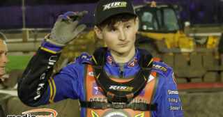 Trwa walka o kolejne trofeum. 16-latek utarł nosa faworytom. Pickering w formie