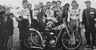 Z(a)marłe tory (32): Kolorujemy białe plamy. Żużel w odległej francuskiej kolonii