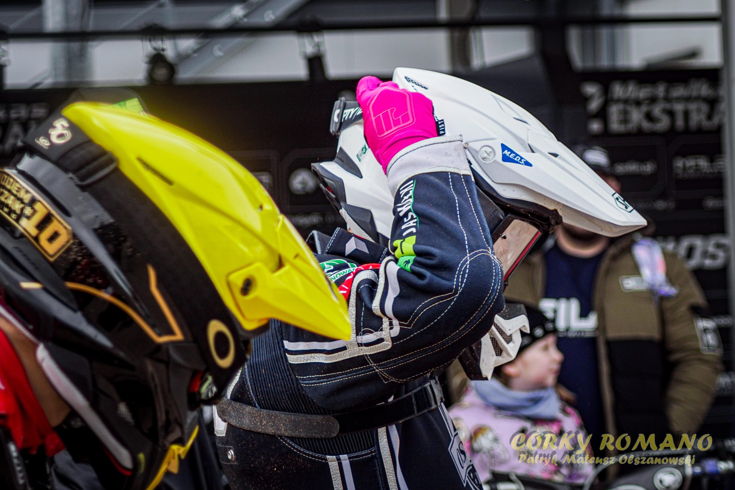 Młodzieżowiec bez zbędnej presji. „Czuję się pewniej. Ja nic nie muszę, tylko mogę”