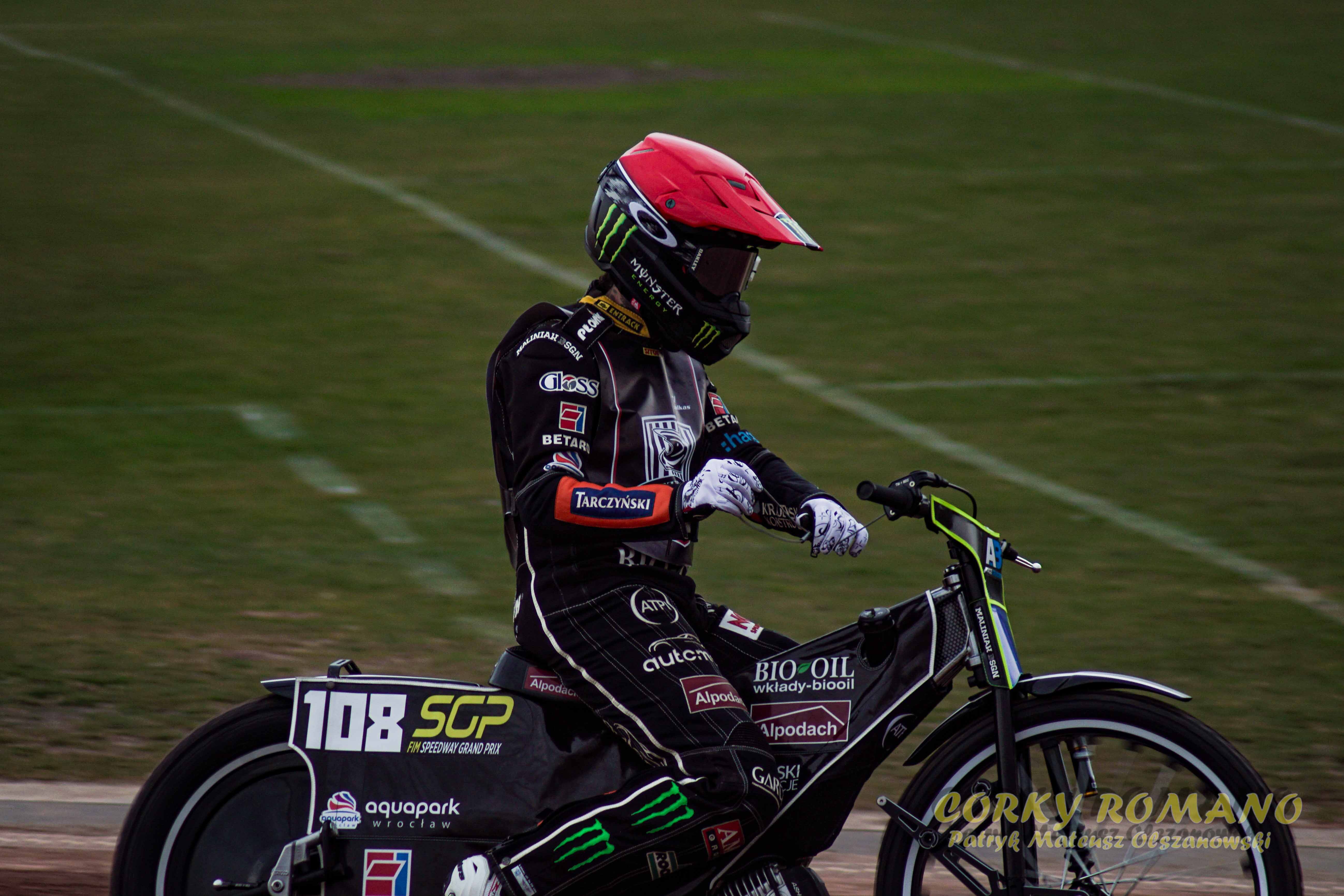 Poznań dziurawy jak stara skarpeta. Udany powrót Woffindena!