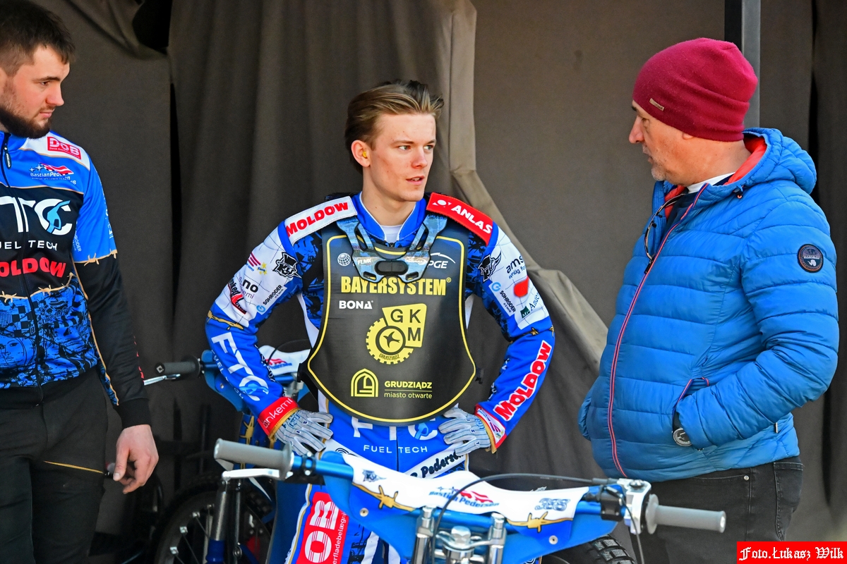 Zbiera doświadczenie w elicie. „Każdy wyścig jest jak wojna”