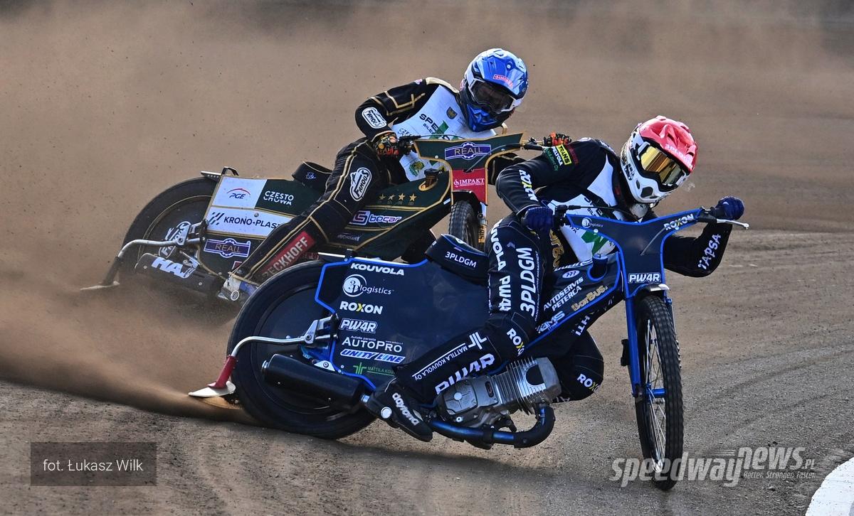 Faworyt się zbroi! Sięga po kolejnego zawodnika! Będzie liderem?