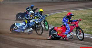 Dominacja Australijczyka. Bohaterska postawa lokalnego talentu