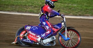 Zmiana przyniosła efekt. W drugiej części zawodów był niepokonany