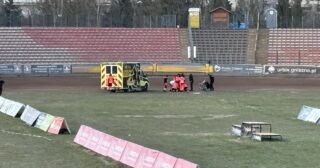 Karetka na torze w Gnieźnie! Koniec zawodów dla żużlowca