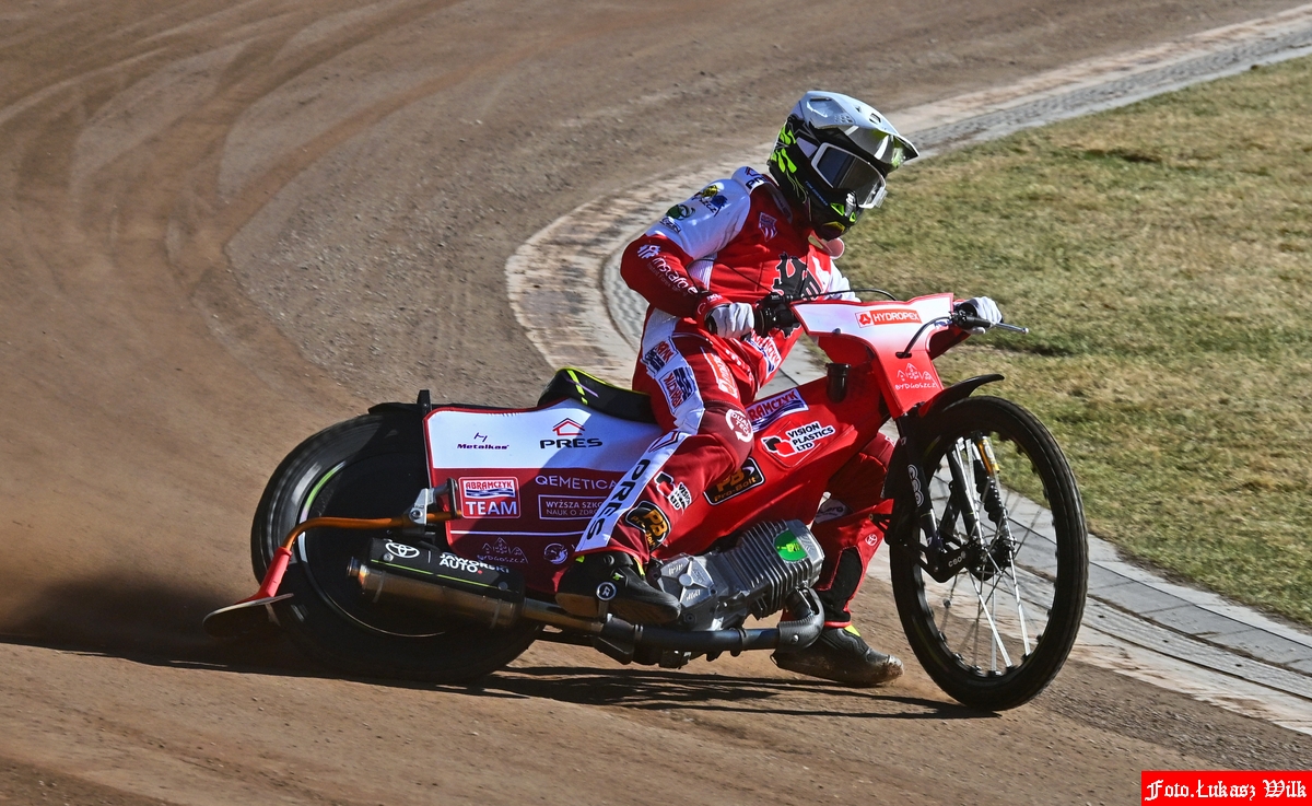 Polonia znowu zamieszała ustawieniem (składy)