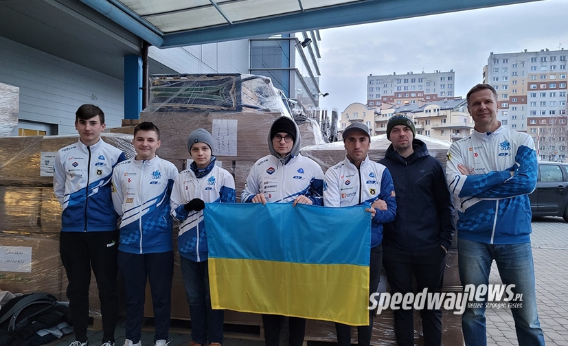 Zawodnicy i kluby pomagają Ukrainie (foto)