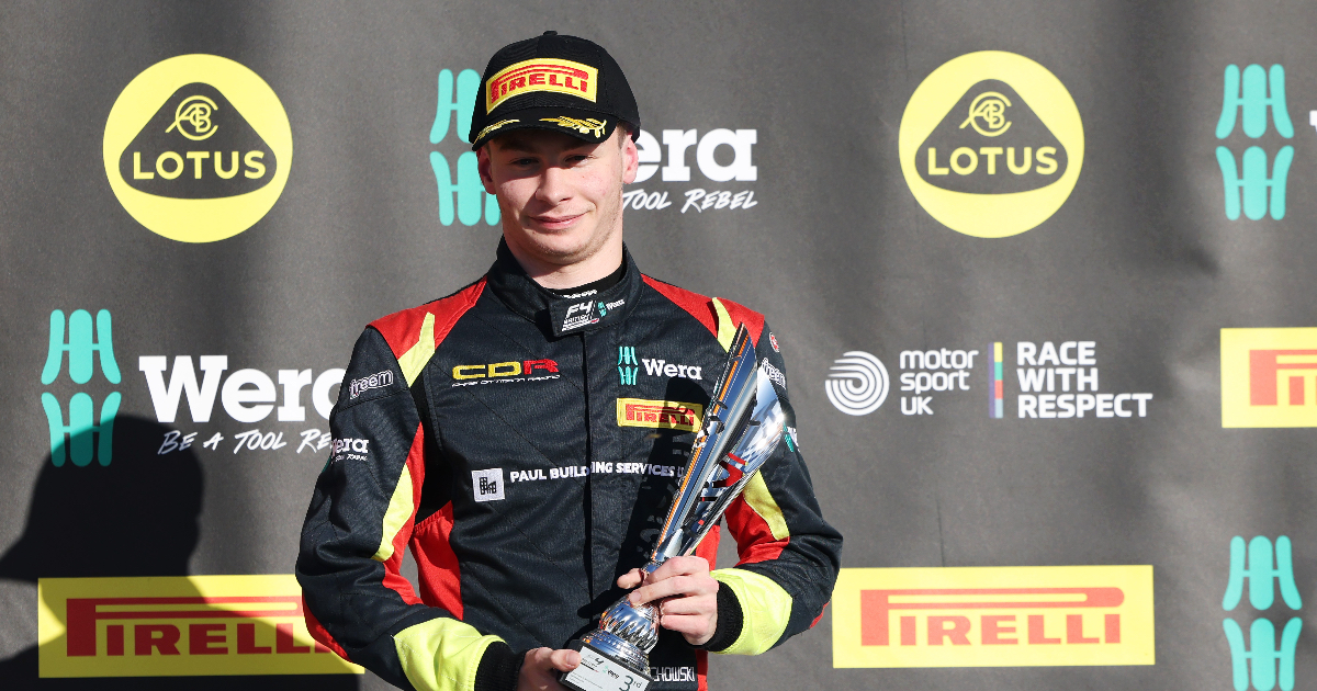 Piotr Orzechowski z pierwszym podium w Brytyjskiej Formule 4